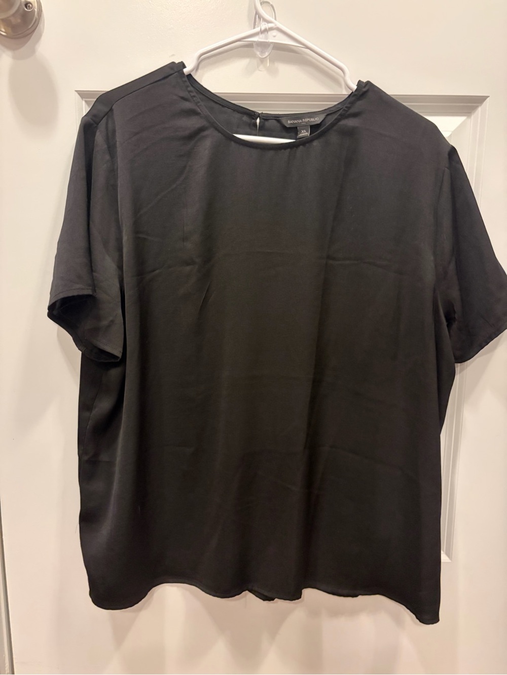 Banana Republic Black Short-Sleeve Women’s Blouse